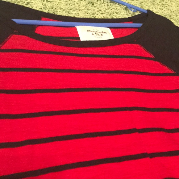 Abercrombie & Fitch STRIPED BASEBALL TEE - Picture 2 of 5